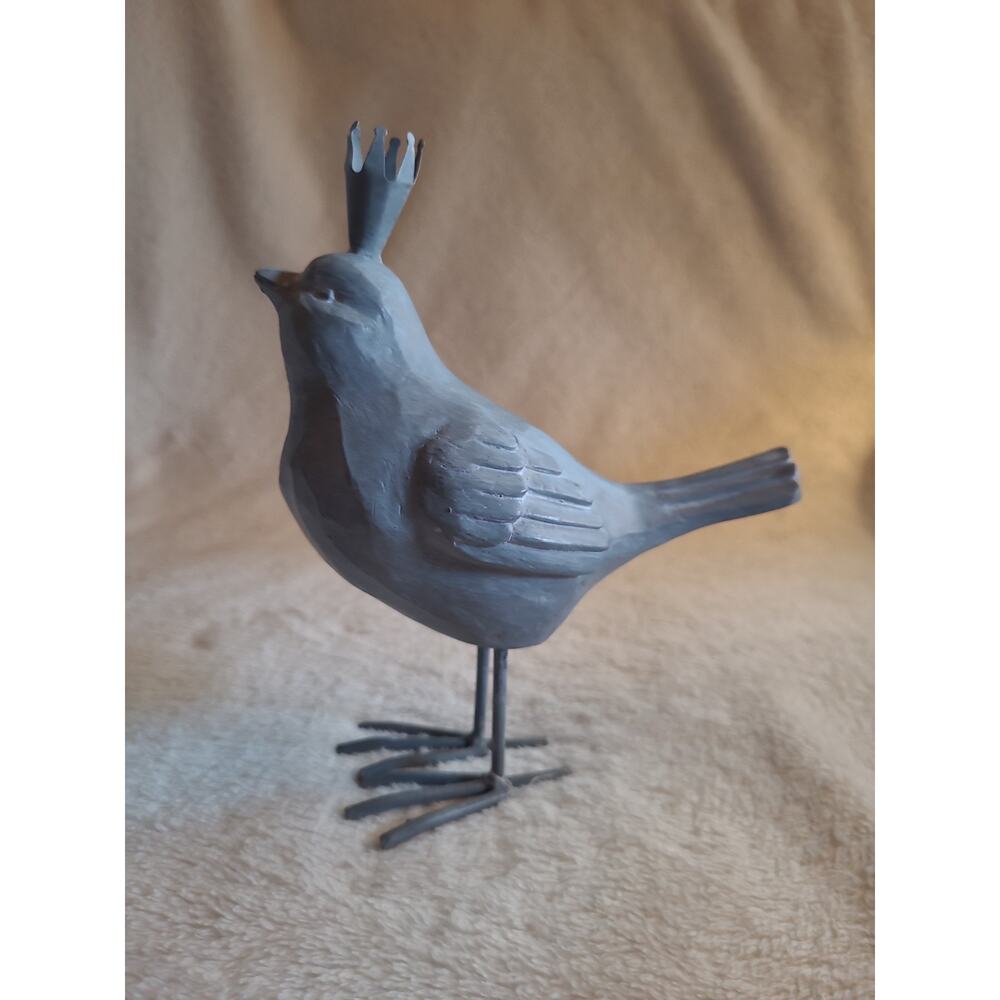 Rustic Gray Resin Bird Figurine with Crown Metal Feet Shabby Chic Farmhouse Deco - Picture 2 of 6